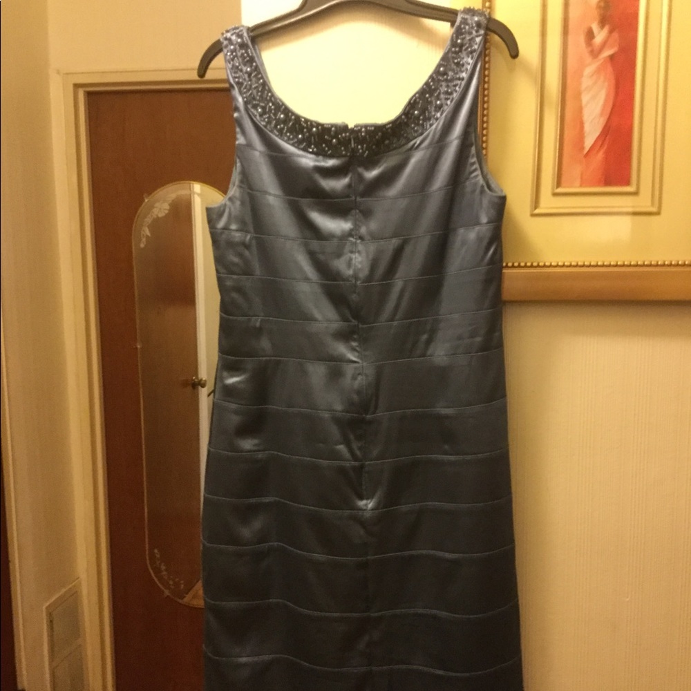 SPIEGEL MIDI FORMAL SLEEVELESS GREEN DRESS